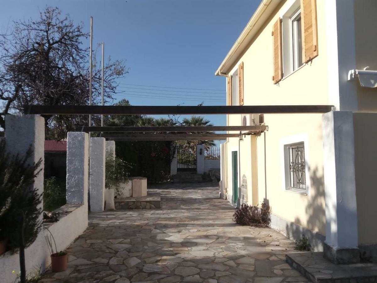 Traditional Village House Meson Yerakarion Exterior photo